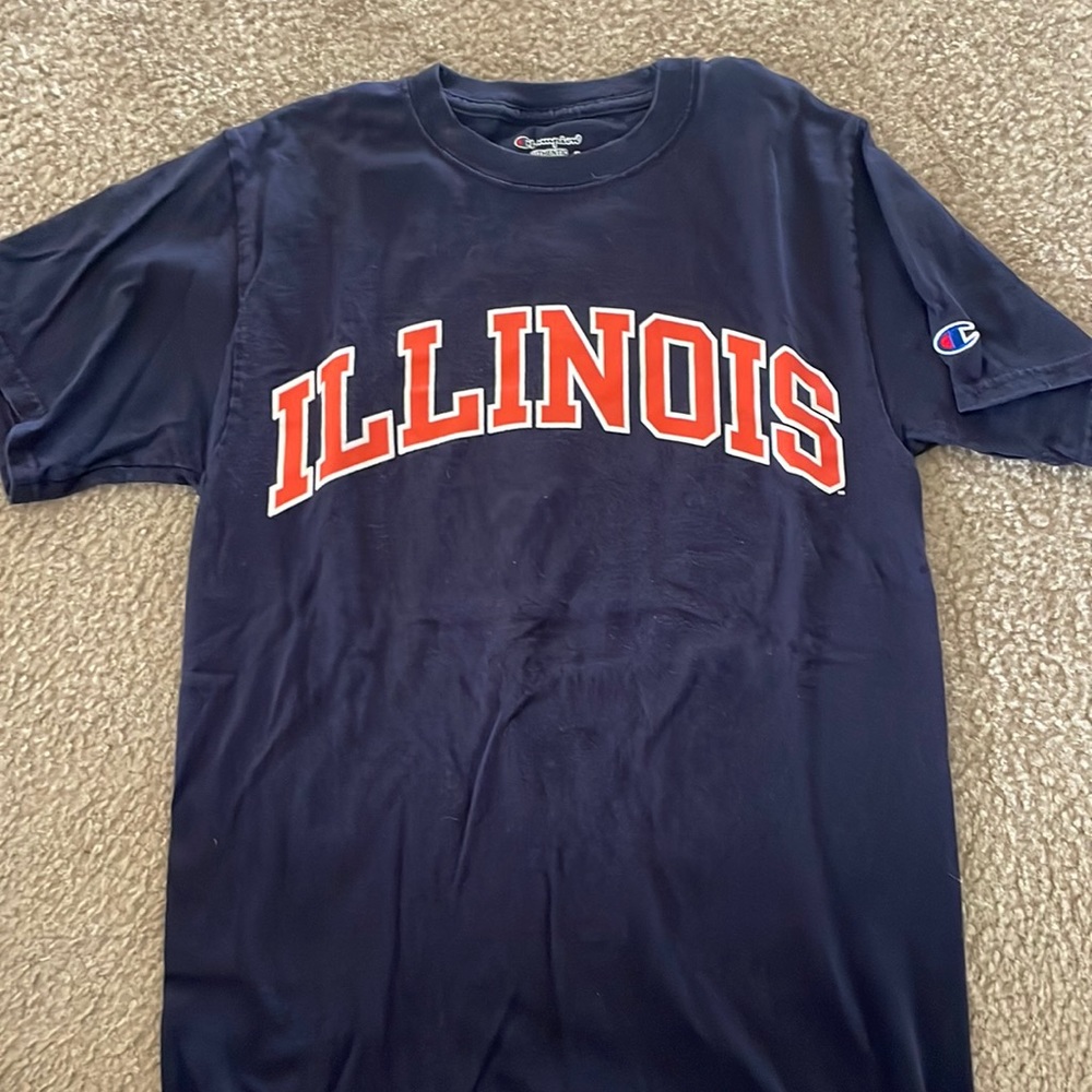 University of Illinois t-shirt